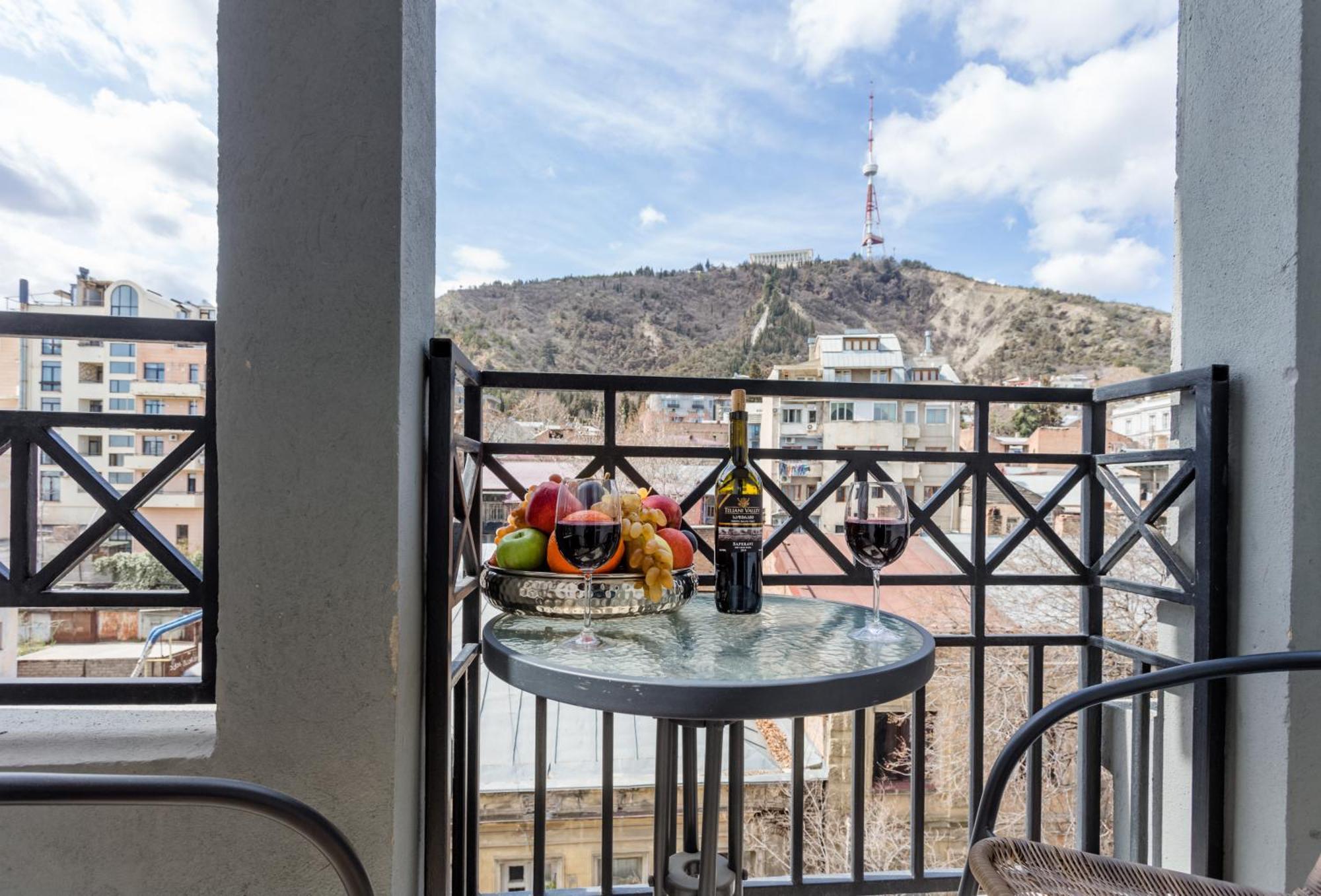 Apartment In The City Of Tiflis Exterior foto
